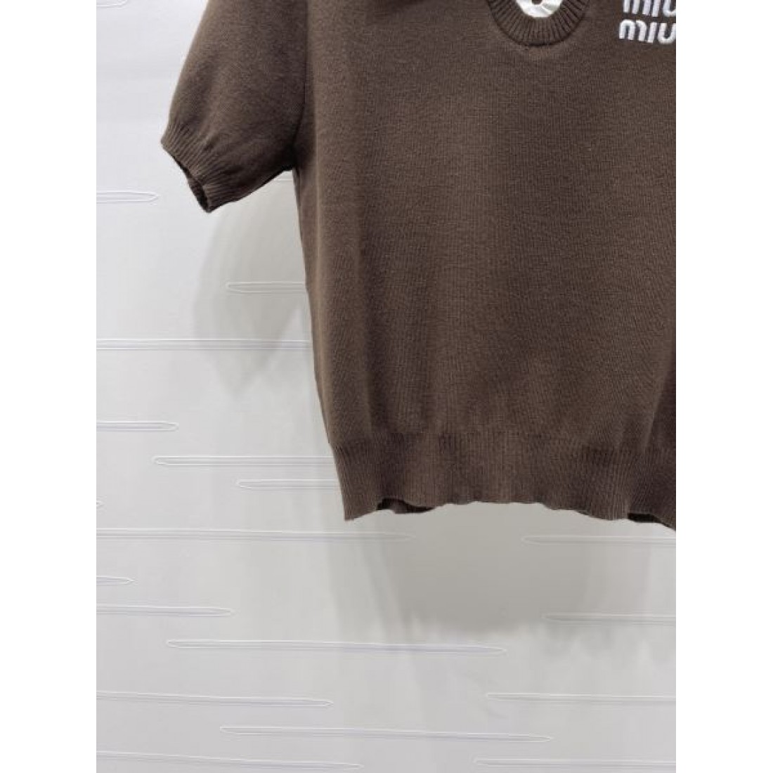 清楚感 エレガント MIU MIU ミュウミュウ コピー 半袖ニット 女性らしい 