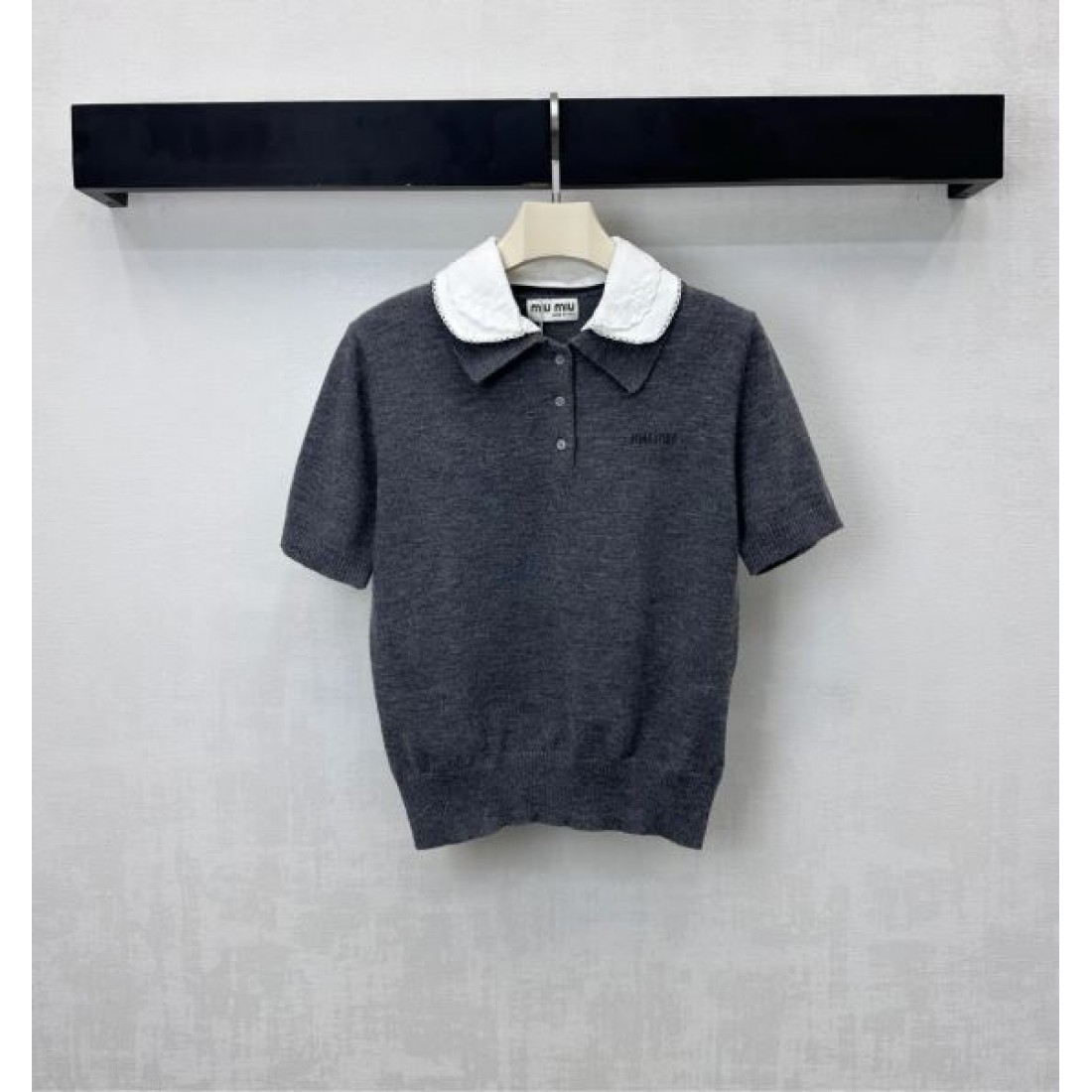 華やか コンパクト MIU MIU ミュウミュウ コピー 半袖ニット 美シルエット