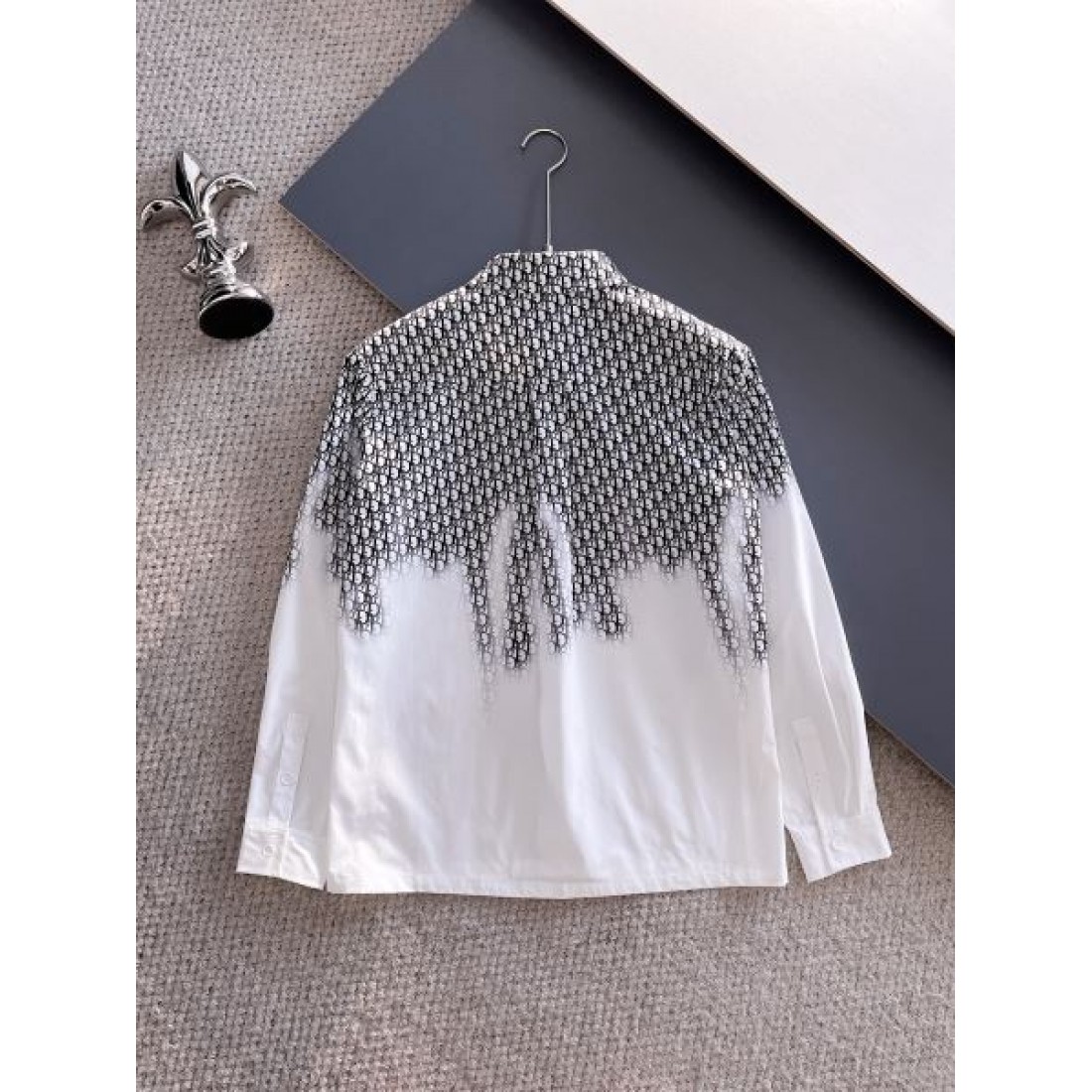 洗練 上品 DIOR ディオール スーパーコピー 長袖シャツ 柔らか素材 着心地良好