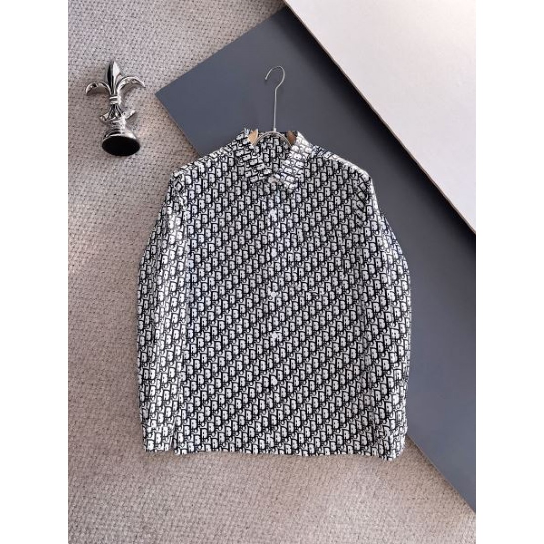 人気 定番 DIOR ディオール スーパーコピー 長袖シャツ 上質生地 大人スタイル