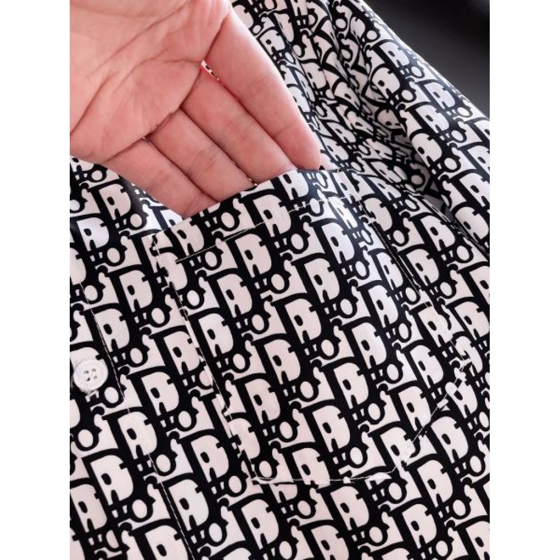 人気 定番 DIOR ディオール スーパーコピー 長袖シャツ 上質生地 大人スタイル