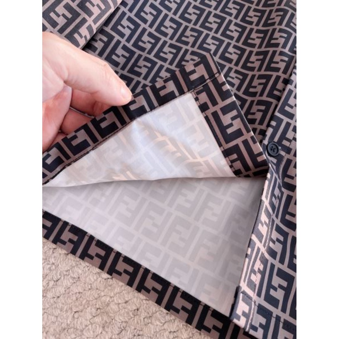 カジュアル 上質 FENDI フェンディ スーパーコピー 長袖シャツ 快適素材 おしゃれ