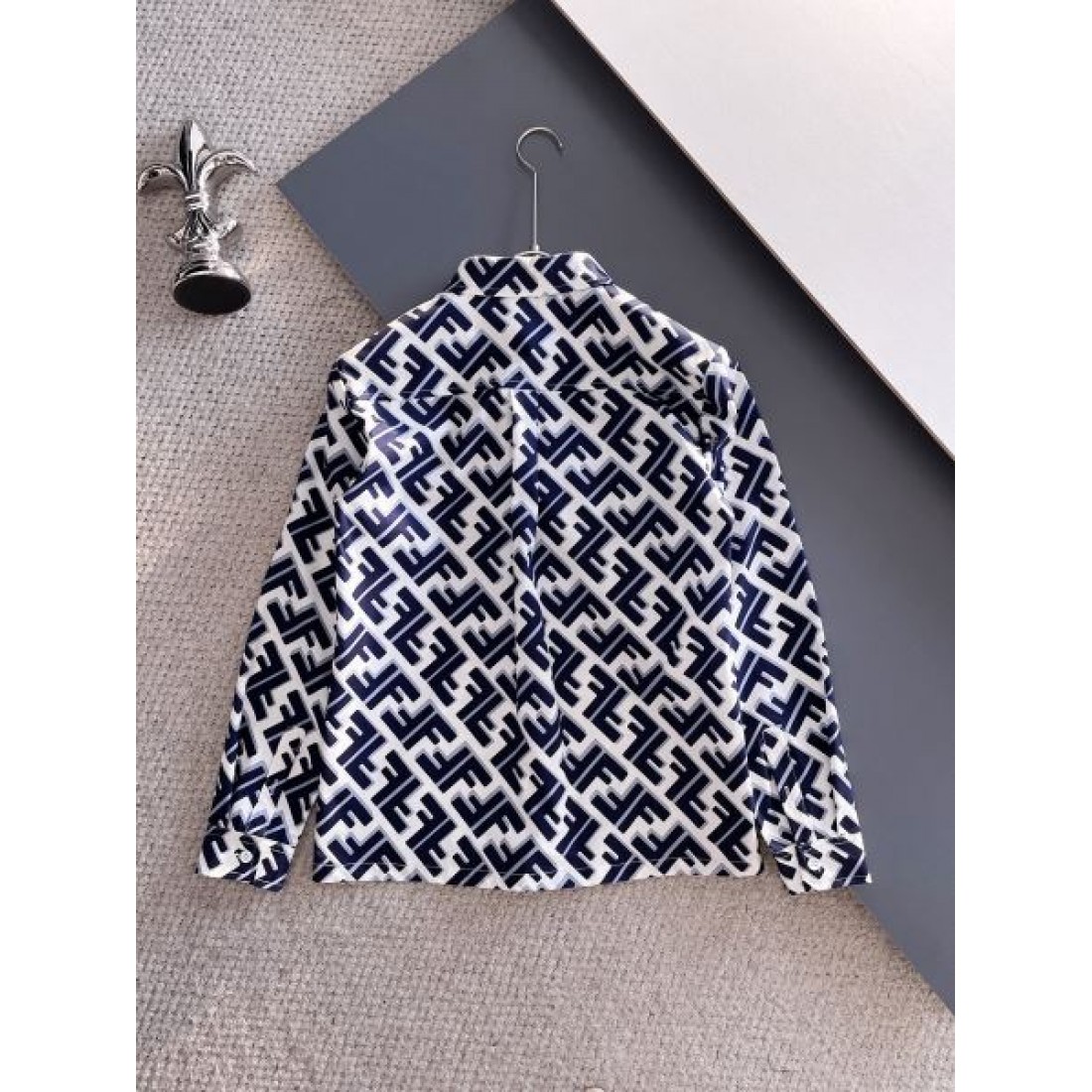 上品洗練 高級感 FENDI フェンディ コピー 長袖シャツ 快適素材 人気定番