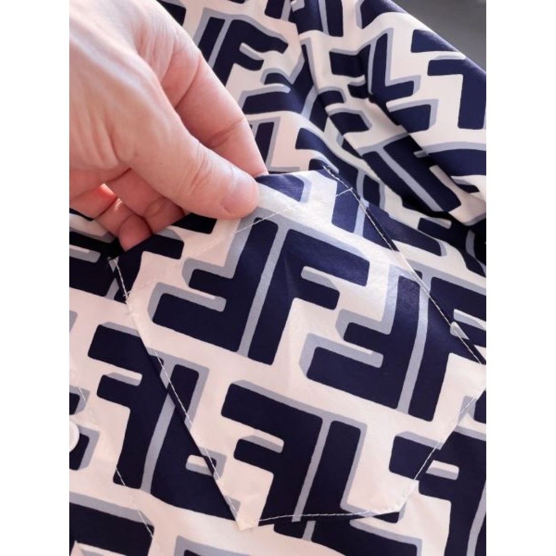 上品洗練 高級感 FENDI フェンディ コピー 長袖シャツ 快適素材 人気定番