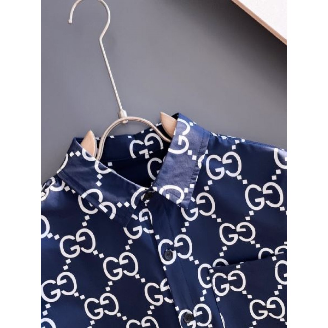  大人カジュアル おしゃれ GUCCI グッチ コピー 長袖シャツ 着心地抜群 高見え