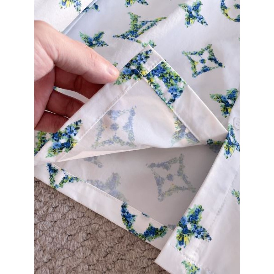 都会的デザイン 上質 LOUIS VUITTON ルイヴィトン コピー 長袖シャツ 軽やか 上品