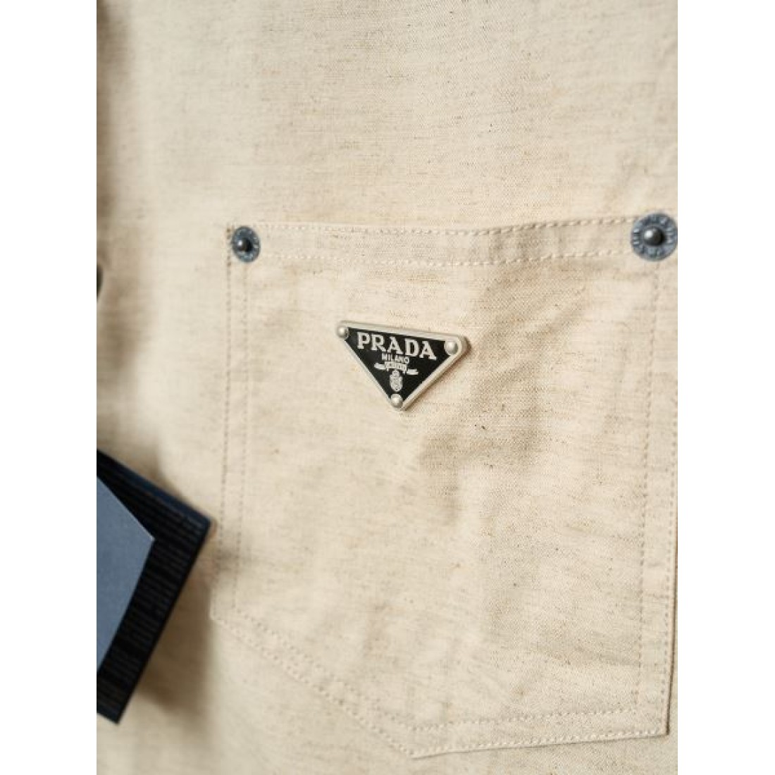 洗練デザイン 上質 PRADA プラダ コピー 長袖シャツ 軽量 快適