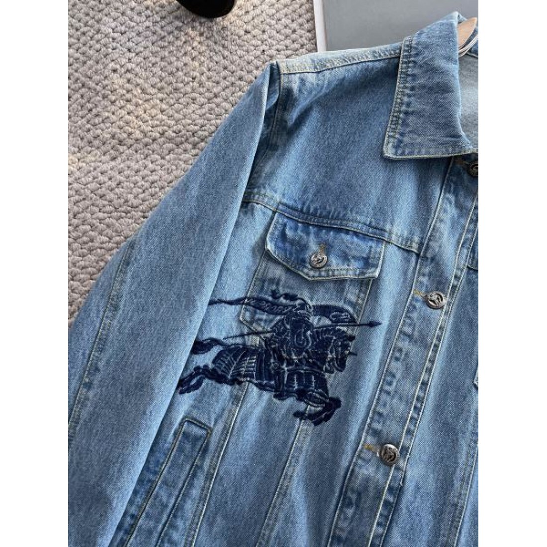 新品 人気 BURBERRY バーバリー スーパーコピー ジャケット 軽量 防寒