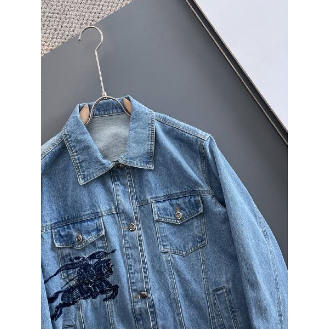 新品 人気 BURBERRY バーバリー スーパーコピー ジャケット 軽量 防寒