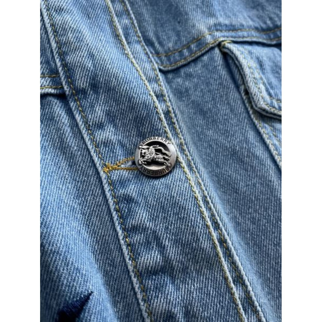 新品 人気 BURBERRY バーバリー スーパーコピー ジャケット 軽量 防寒