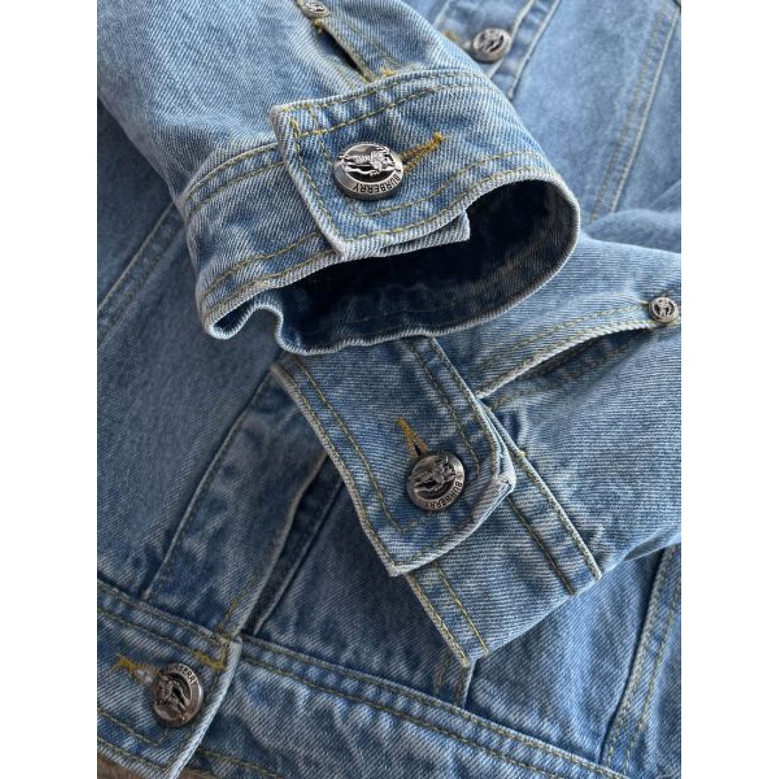 新品 人気 BURBERRY バーバリー スーパーコピー ジャケット 軽量 防寒