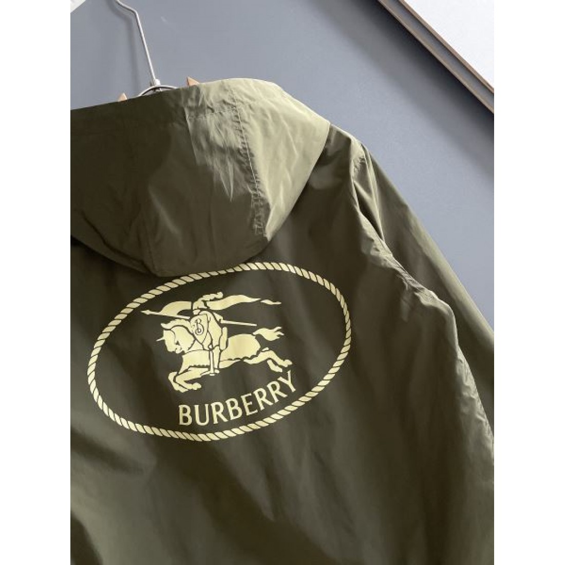 秋冬定番 快適 BURBERRY バーバリー スーパーコピー ジャケット 上品 大人向け