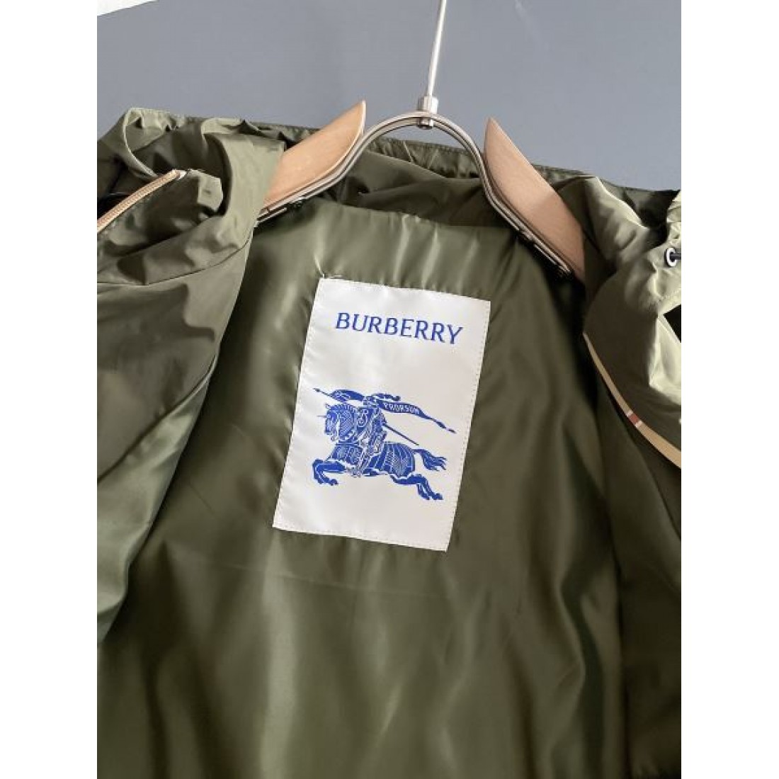 秋冬定番 快適 BURBERRY バーバリー スーパーコピー ジャケット 上品 大人向け