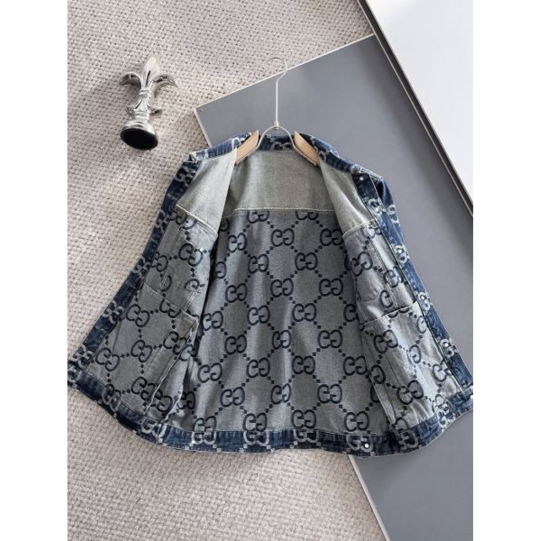  大人カジュアル 上質 GUCCI グッチ スーパーコピー ジャケット 落ち着き 高級感