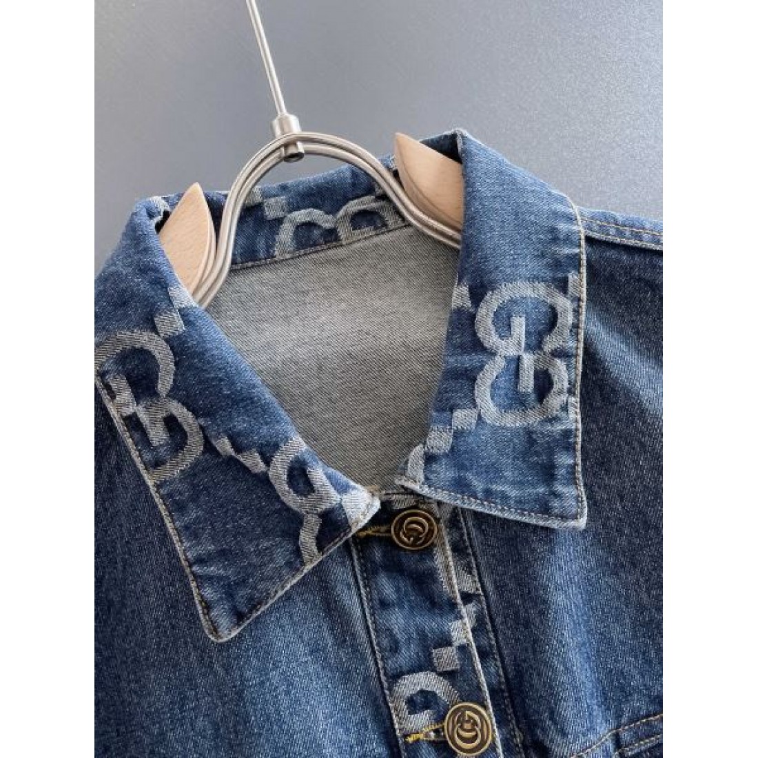  大人カジュアル 上質 GUCCI グッチ スーパーコピー ジャケット 落ち着き 高級感