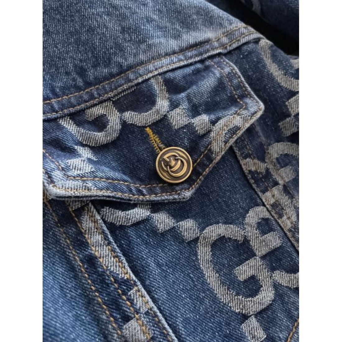  大人カジュアル 上質 GUCCI グッチ スーパーコピー ジャケット 落ち着き 高級感