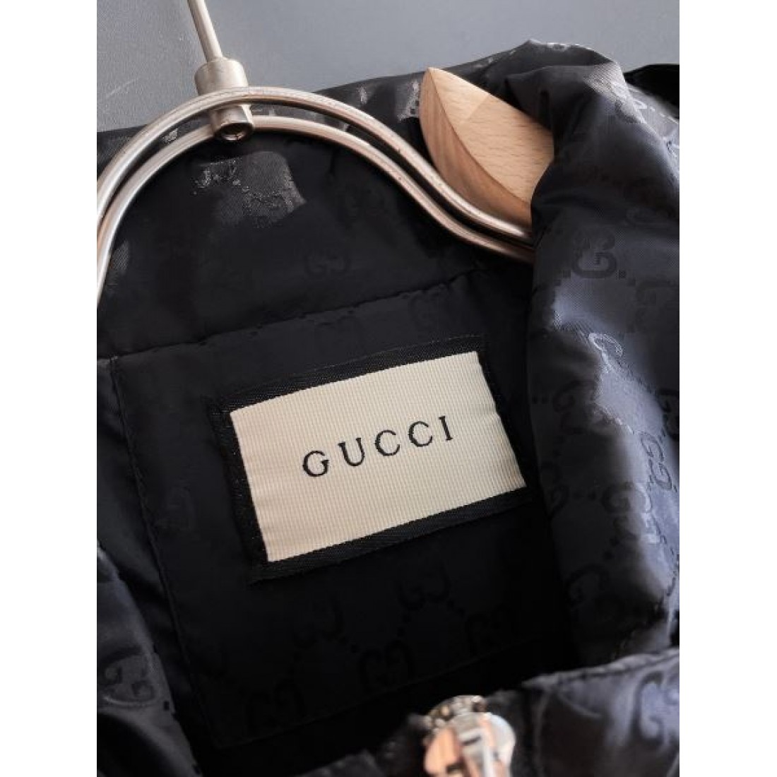 シンプル万能 トレンド GUCCI グッチ スーパーコピー ジャケット 着回し抜群 上品