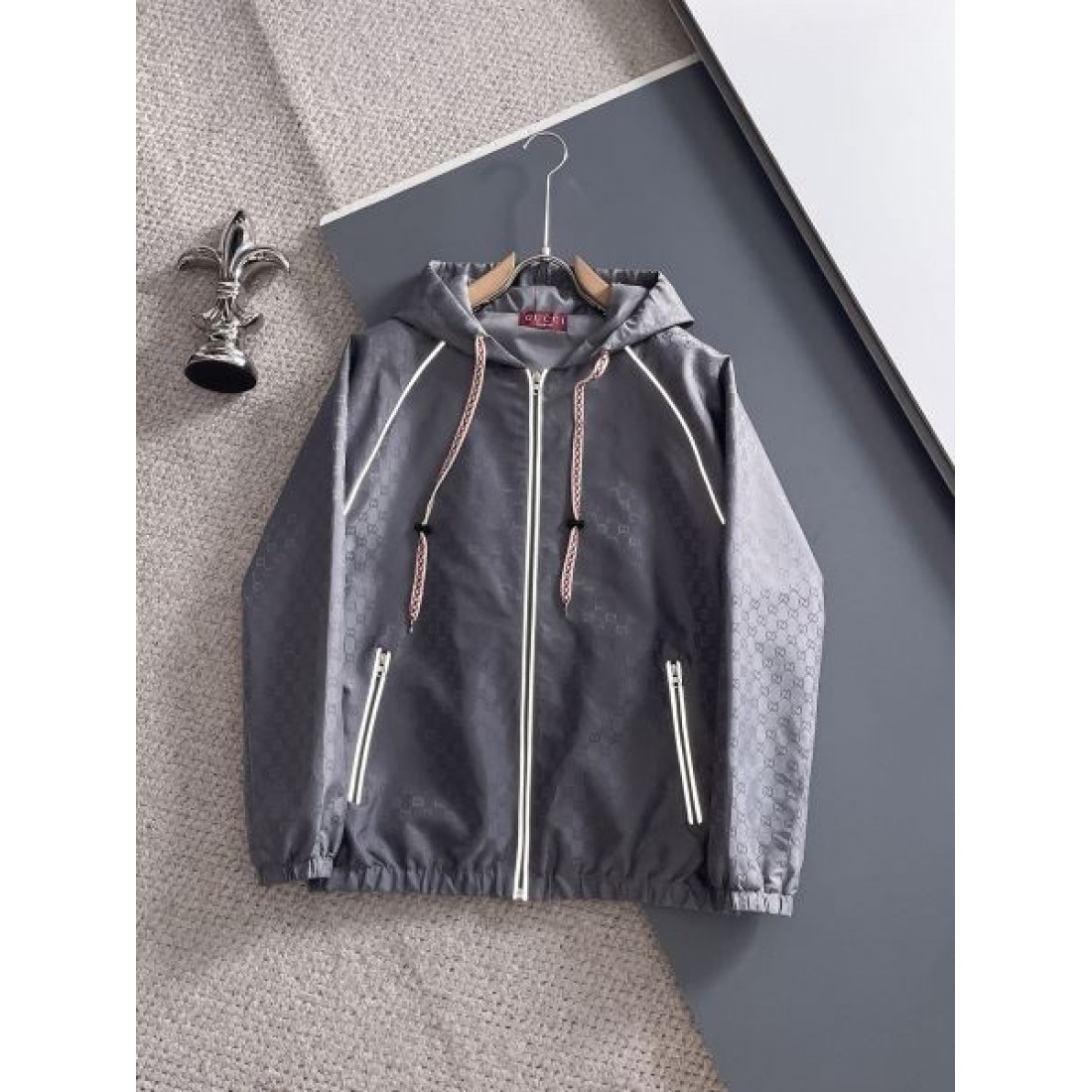 定番人気 スタイリッシュ GUCCI グッチ スーパーコピー ジャケット 高級感 おしゃれ