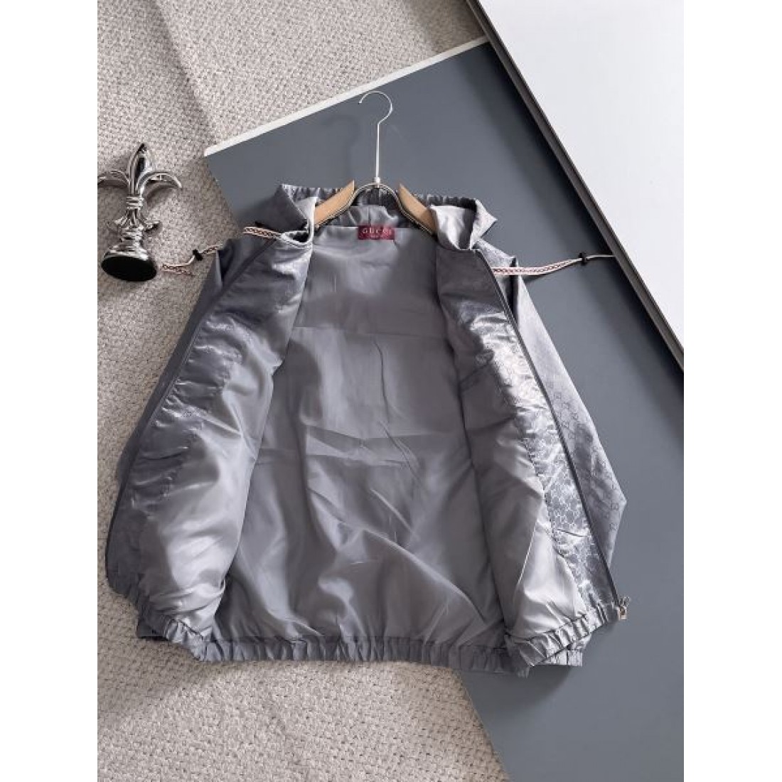  定番人気 スタイリッシュ GUCCI グッチ スーパーコピー ジャケット 高級感 おしゃれ