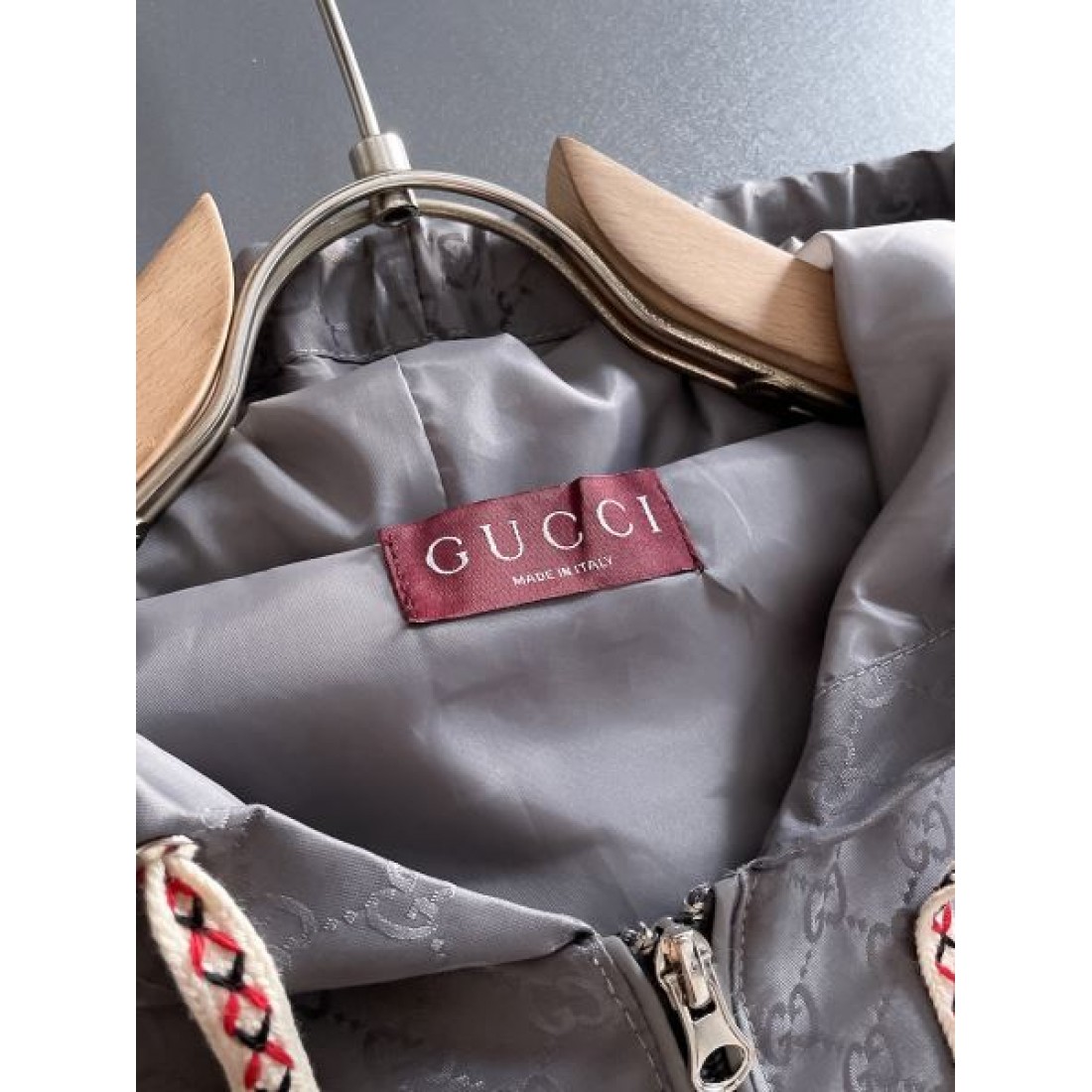  定番人気 スタイリッシュ GUCCI グッチ スーパーコピー ジャケット 高級感 おしゃれ