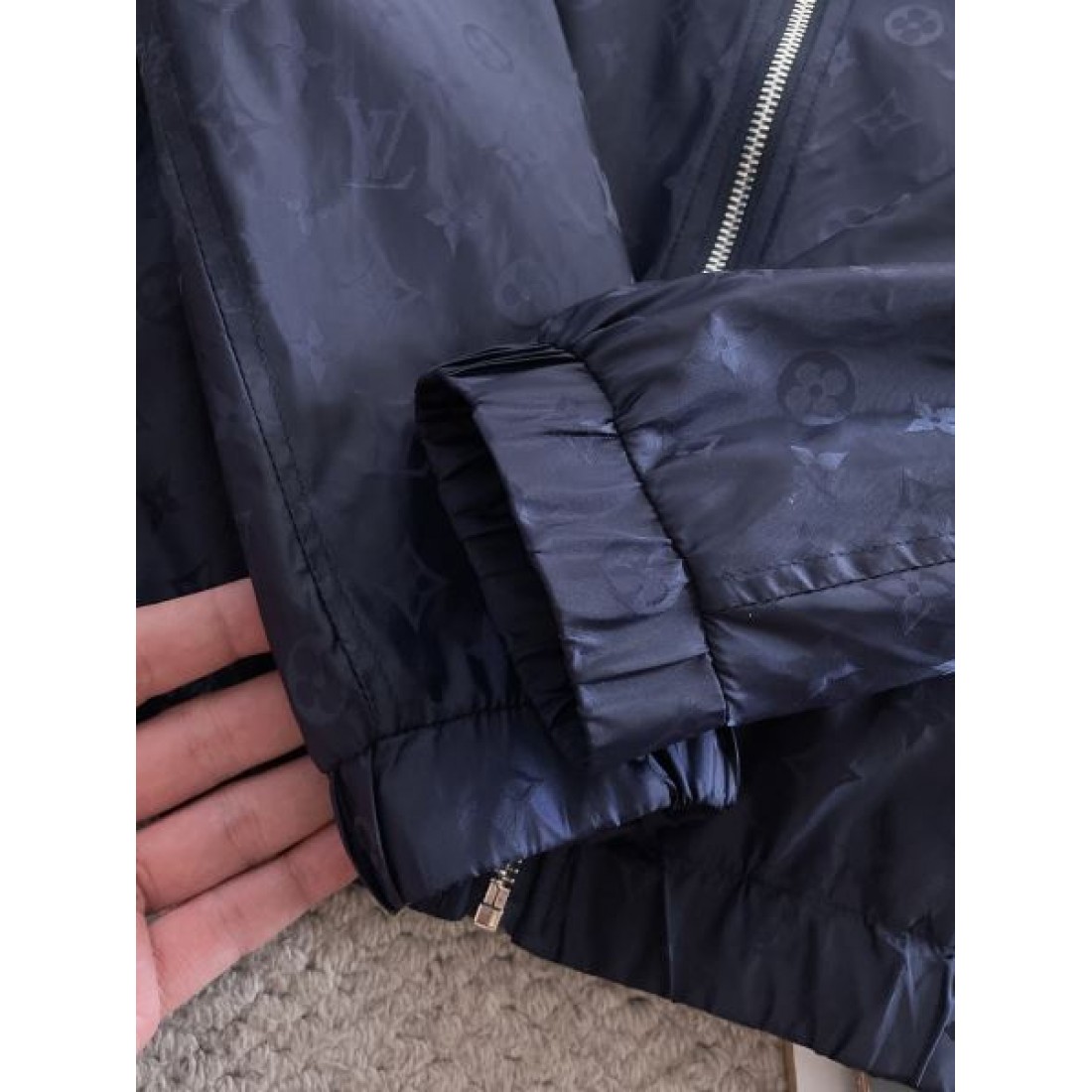  上品エレガント 高品質 LOUIS VUITTON ルイヴィトン スーパーコピー ジャケット 存在感 高見え