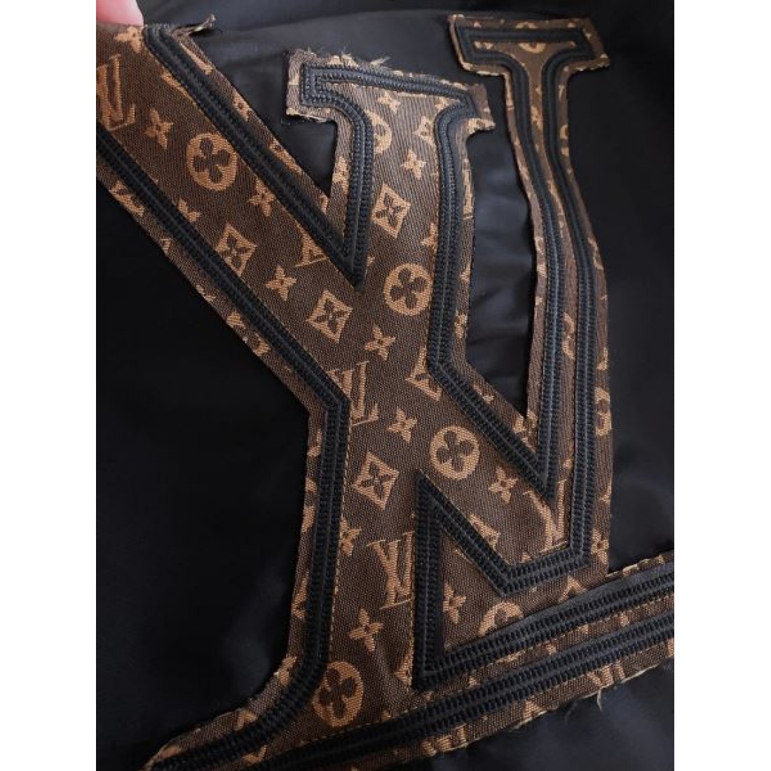 希少 個性的 LOUIS VUITTON ルイヴィトン スーパーコピー ジーンズ 注目