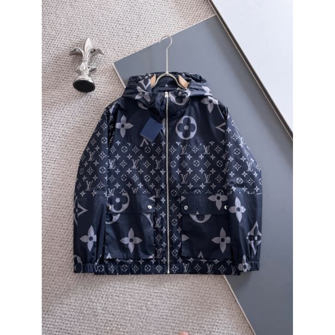 立体 美脚 LOUIS VUITTON ルイヴィ...