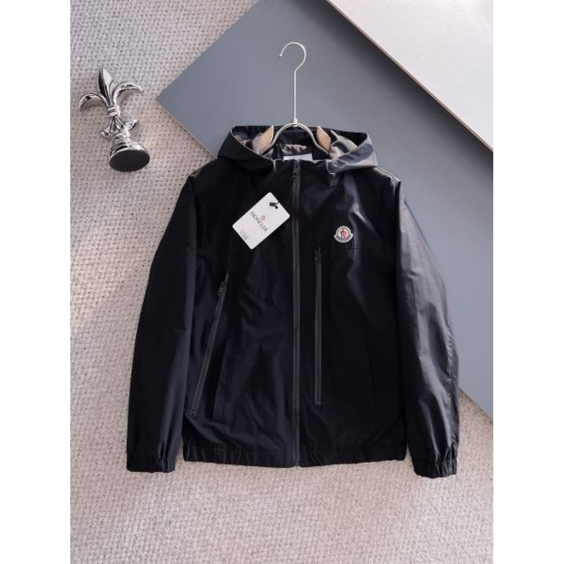 都会的 重厚 MONCLER モンクレール スー...