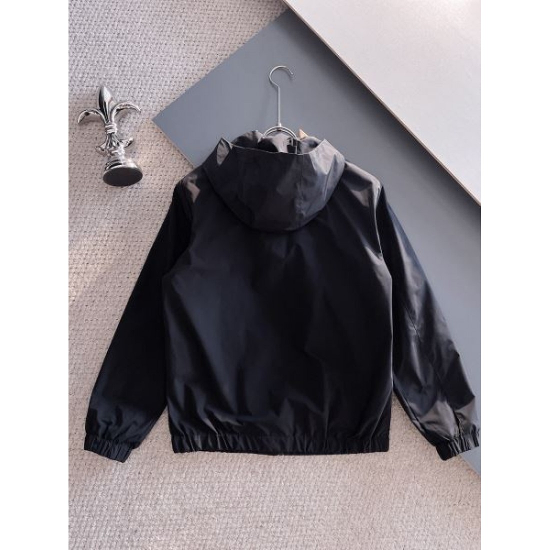 都会的 重厚 MONCLER モンクレール スーパーコピー ジャケット 存在感