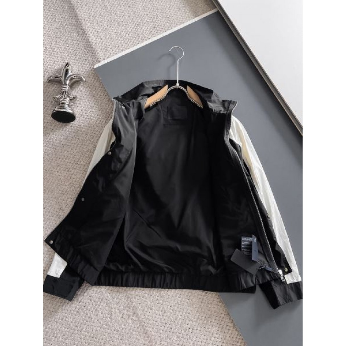 スタイリッシュ 高級感 PRADA プラダ スーパーコピー ジャケット 上品