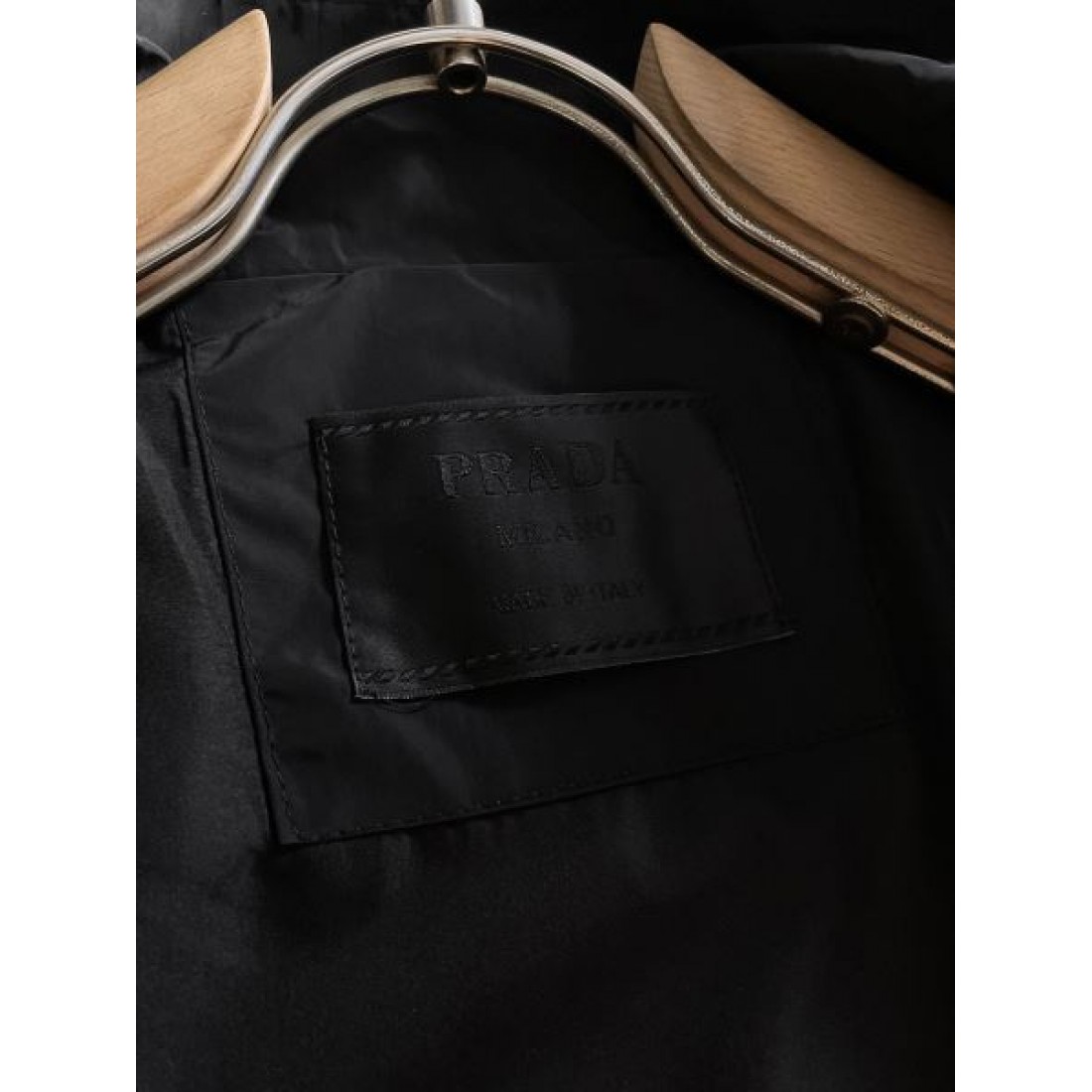 スタイリッシュ 高級感 PRADA プラダ スーパーコピー ジャケット 上品