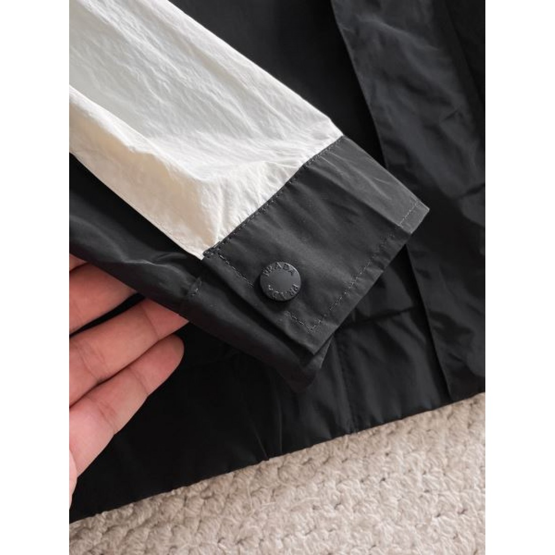 スタイリッシュ 高級感 PRADA プラダ スーパーコピー ジャケット 上品