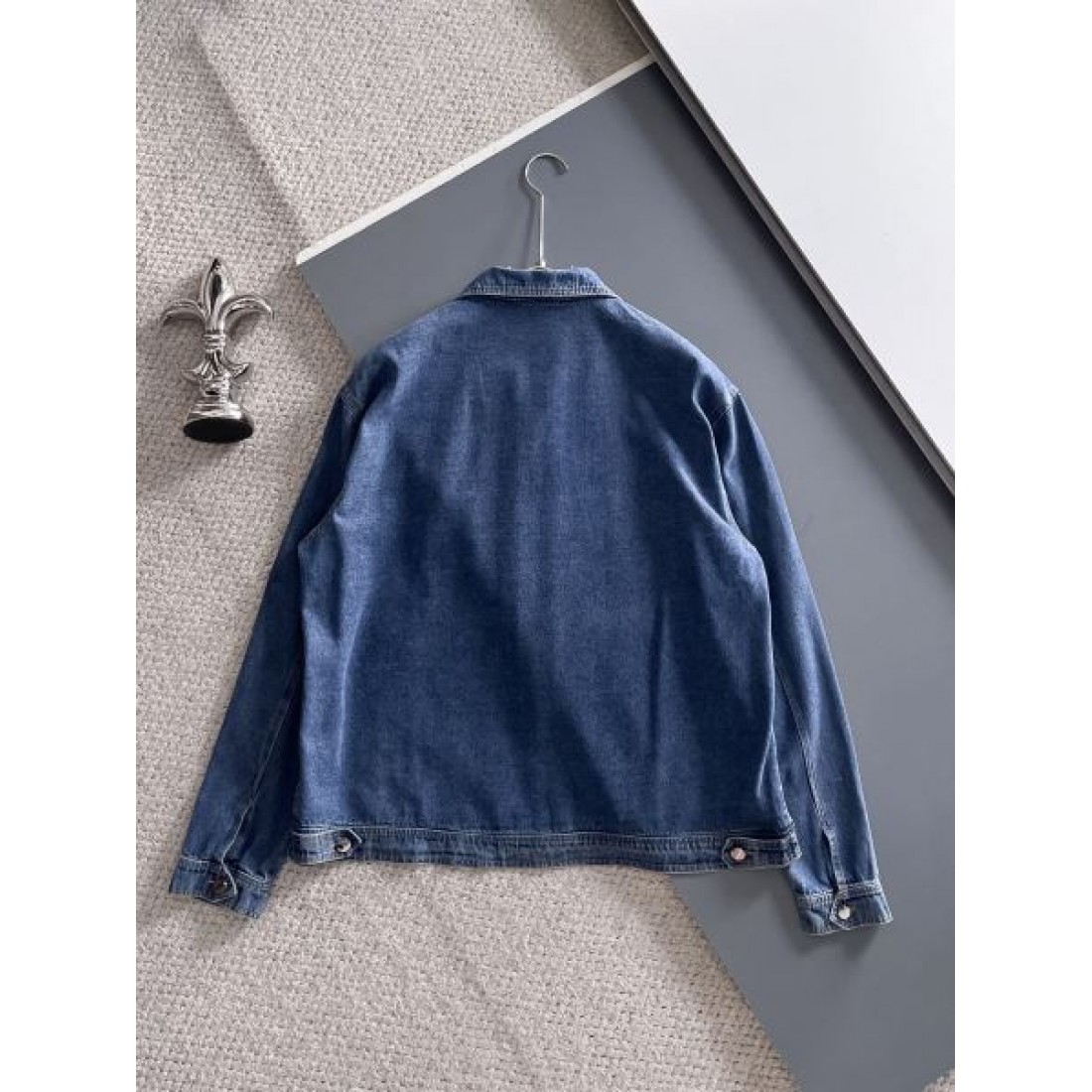 モダン プレミアム PRADA プラダ スーパーコピー ジャケット 洗練