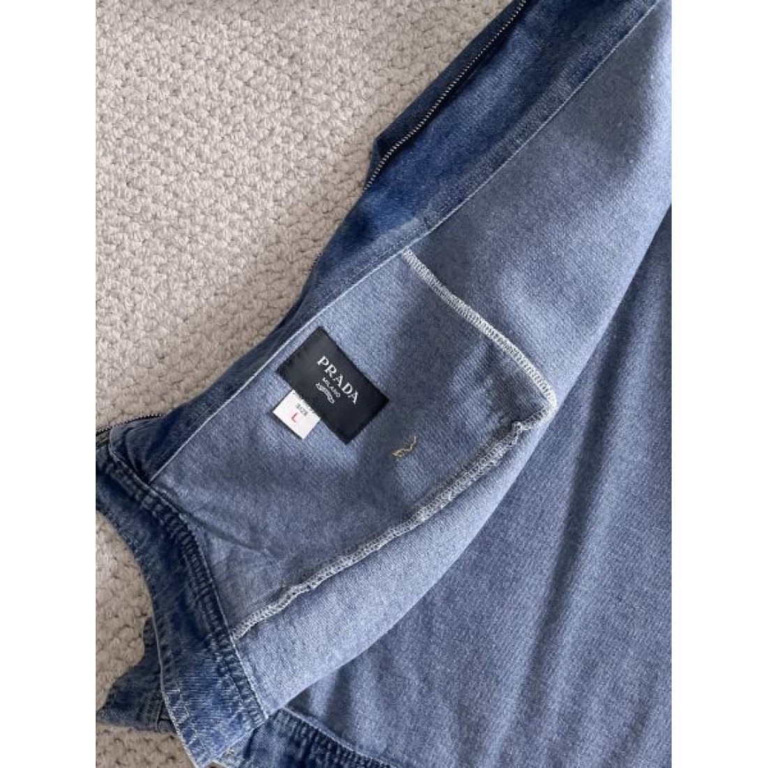 モダン プレミアム PRADA プラダ スーパーコピー ジャケット 洗練