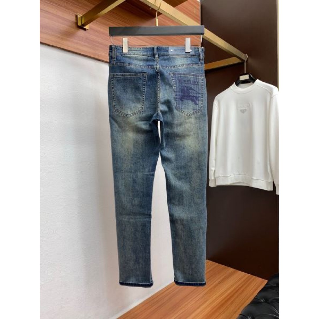 モダン 高品質 BURBERRY バーバリー スーパーコピー ジーンズ スタイリッシュ