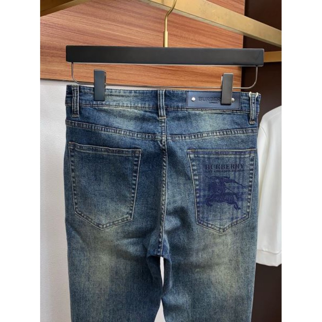 モダン 高品質 BURBERRY バーバリー スーパーコピー ジーンズ スタイリッシュ
