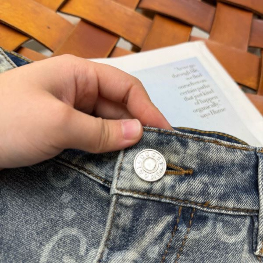  モダン スタイリッシュ GUCCI グッチ スーパーコピー ジーンズ プレミアム