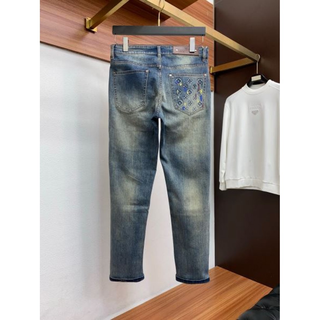 高級感 スタイリッシュ LOUIS VUITTON ルイヴィトン スーパーコピー ジーンズ 上質