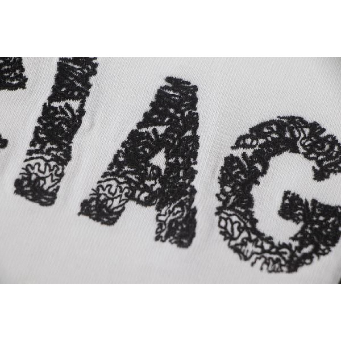  個性派デザイン スタイリッシュ BALENCIAGA バレンシアガ コピー Tシャツ 軽やか素材 着心地良好