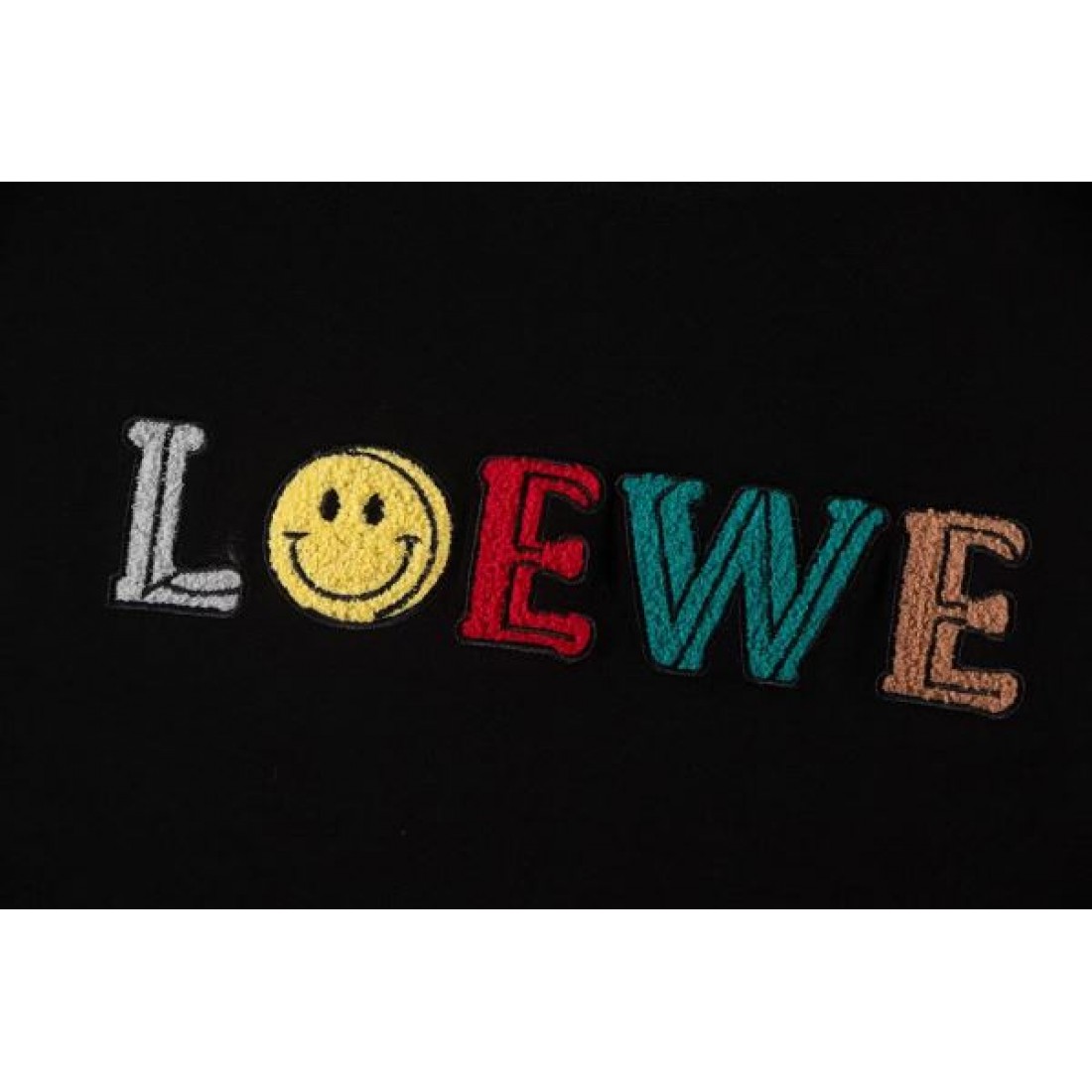 大人シンプル モダンデザイン LOEWE ロエベ コピー 半袖Tシャツ 柔らか素材 着回し便利