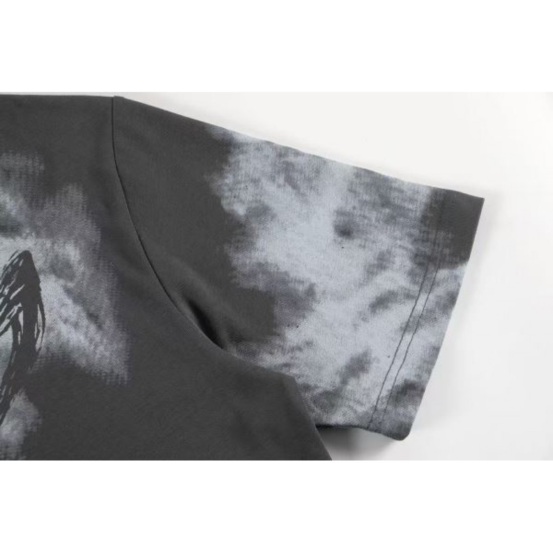 上品人気 スタイリッシュ LOUIS VUITTON ルイヴィトン コピー 半袖Tシャツ 通気性良好