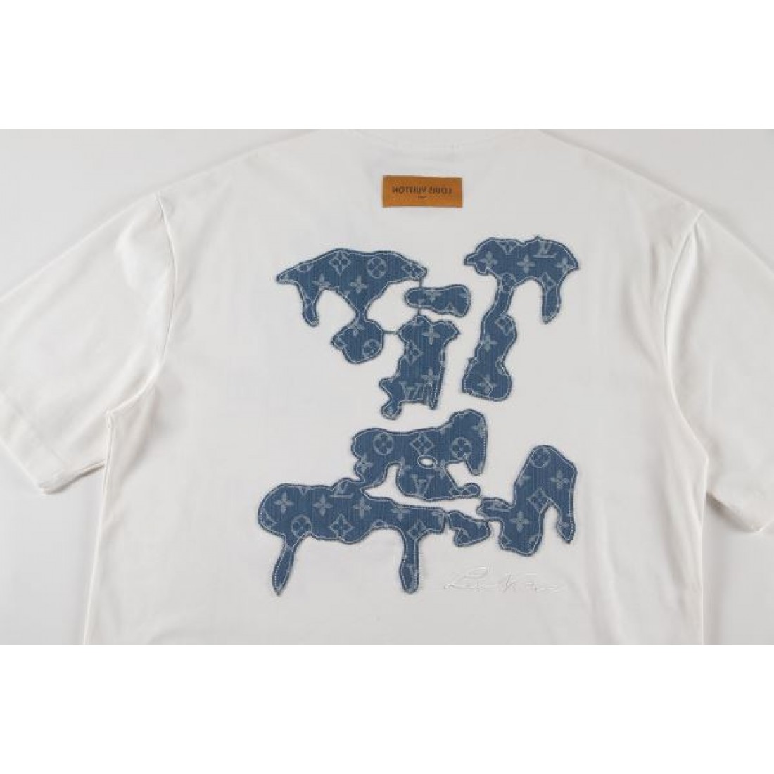  都会的デザイン 大人上質 LOUIS VUITTON ルイヴィトン コピー 半袖Tシャツ 軽やか生地