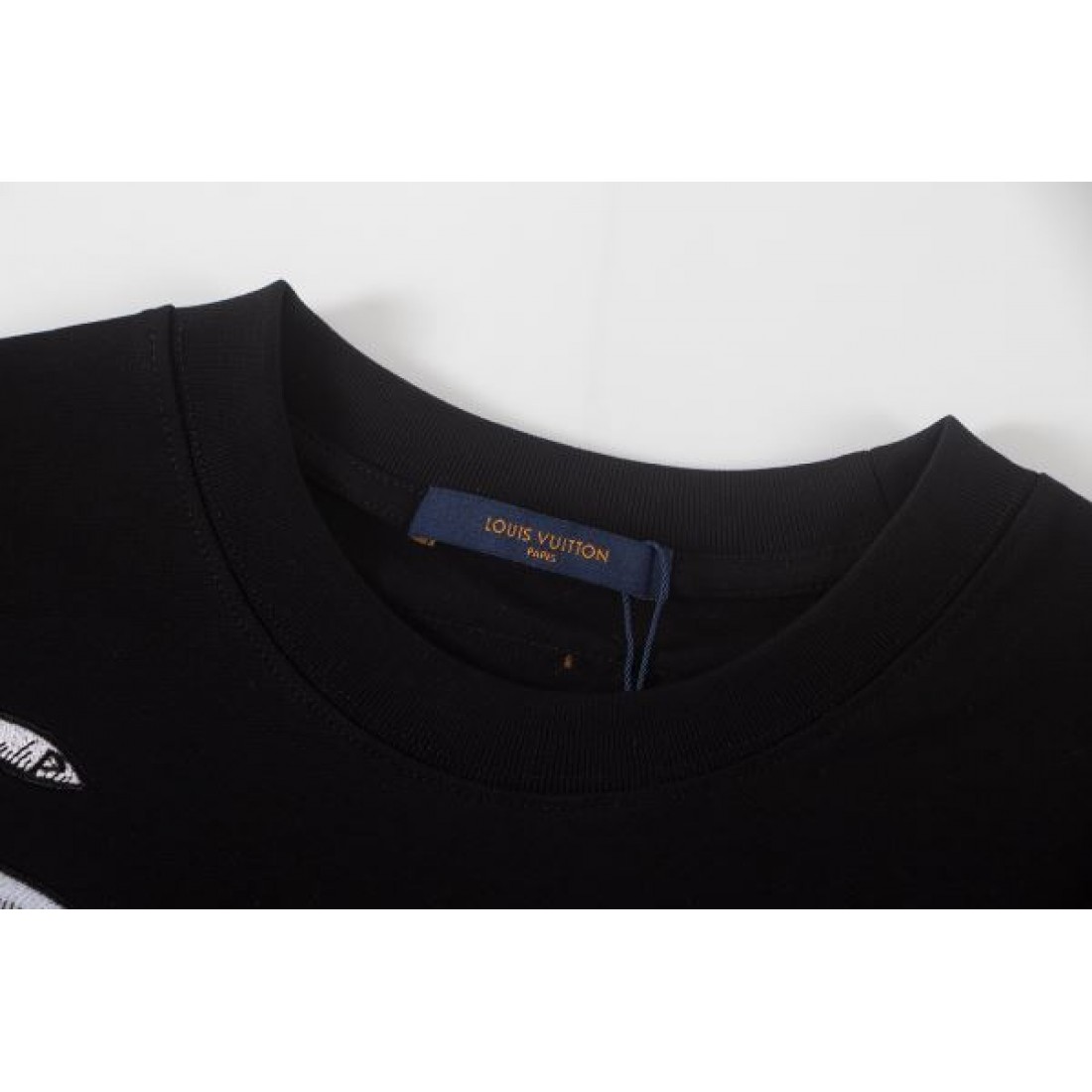 上品カジュアル 高級感 LOUIS VUITTON ルイヴィトン コピー 半袖Tシャツ 柔らか着心地 人気モデル