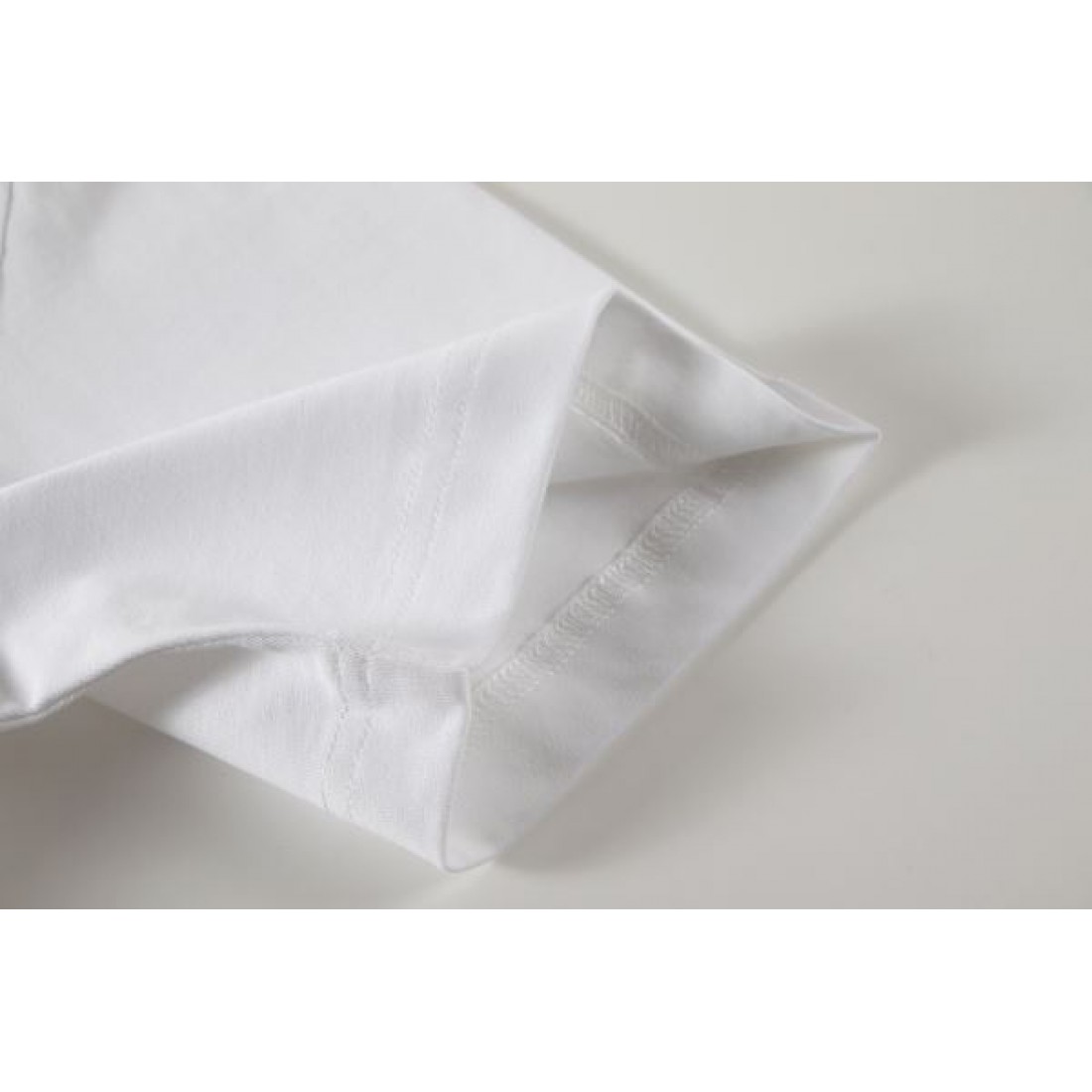 スタイリッシュ モダン DIOR ディオール コピー Tシャツ 快適素材 高見え