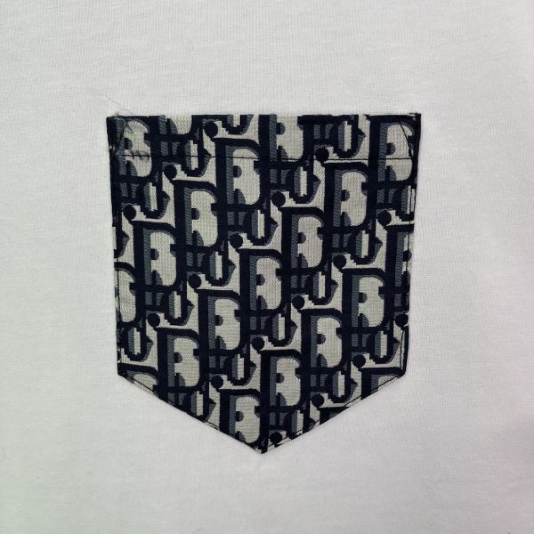 シンプル 上品 DIOR ディオール コピー Tシャツ 柔らか生地 着回し便利