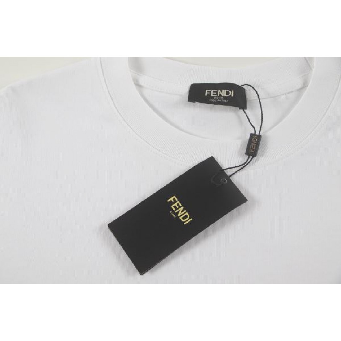 トレンド 洗練 FENDI フェンディ コピー Tシャツ 上質仕上げ スタイリッシュ