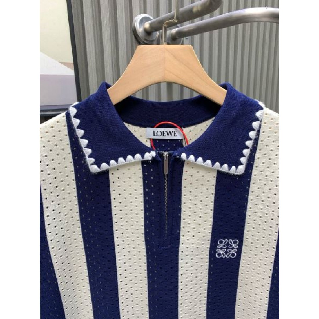 ミニマル 洗練 LOEWE ロエベ コピー Tシャツ 軽やか素材 大人スタイル