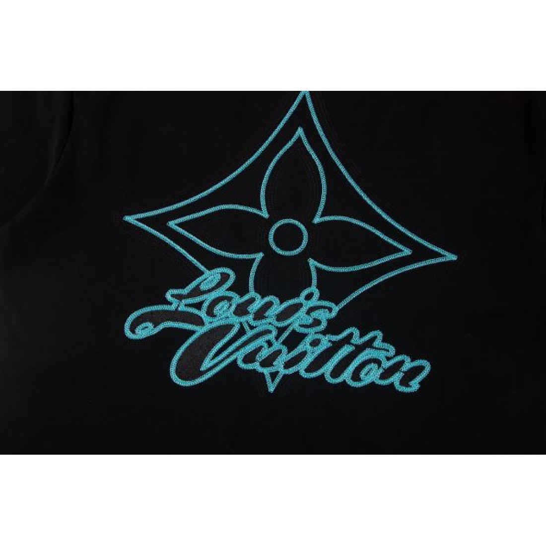 高級感 ミニマル LOUIS VUITTON ルイヴィトン コピー Tシャツ 軽やか着心地 人気デザイン