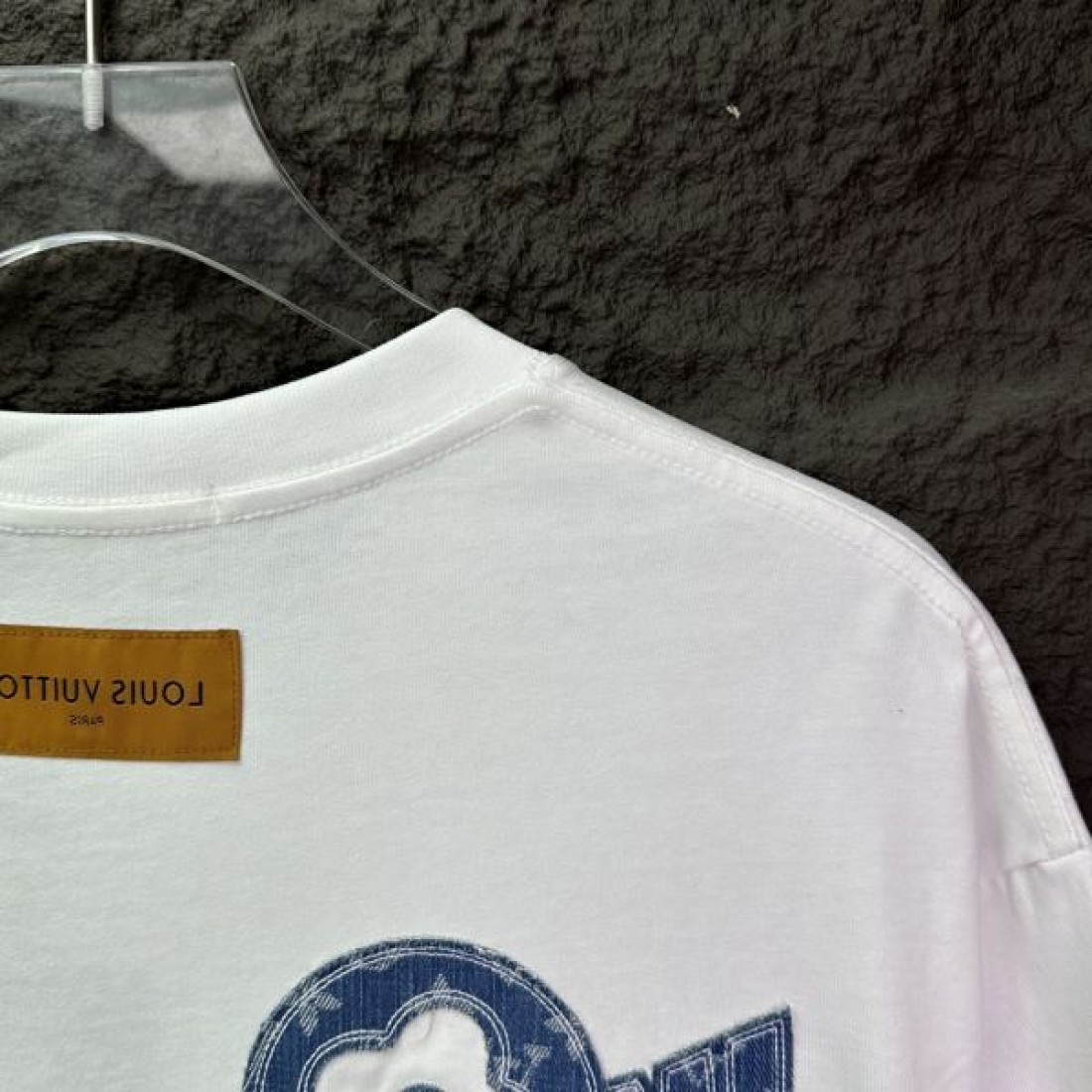 上品カジュアル トレンド LOUIS VUITTON ルイヴィトン コピー Tシャツ 快適素材 夏定番