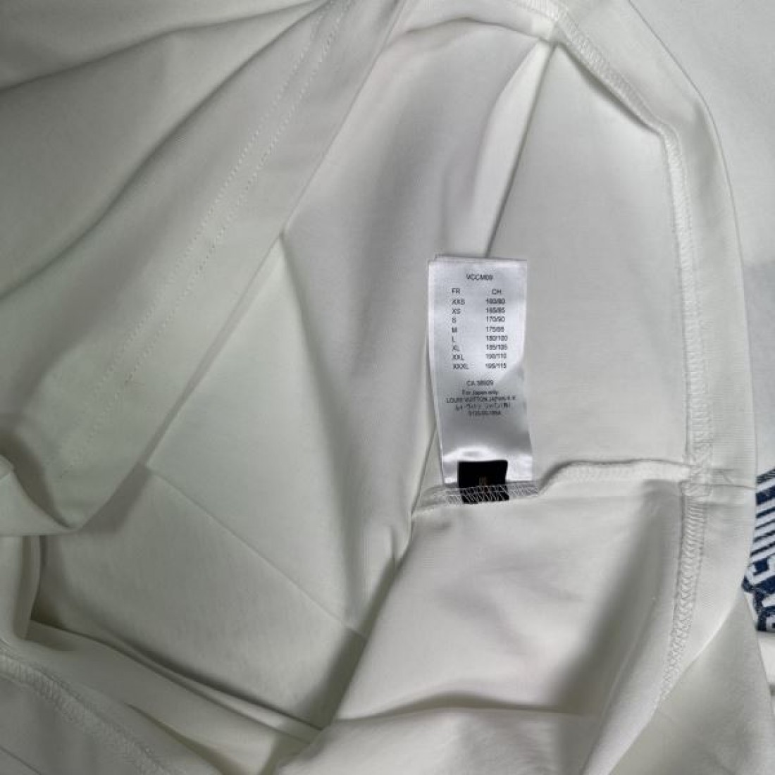 上品カジュアル トレンド LOUIS VUITTON ルイヴィトン コピー Tシャツ 快適素材 夏定番